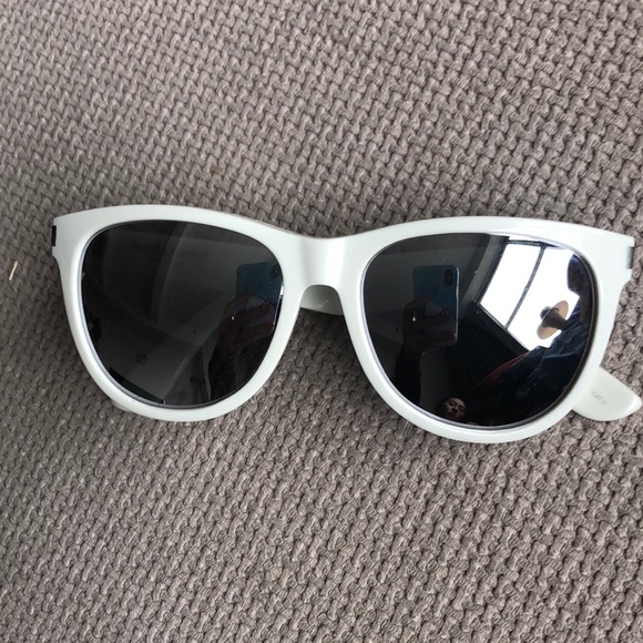 Saint Laurent Surf sunglasses - Picture 5 of 8